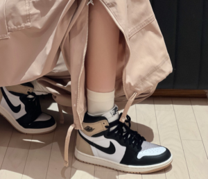 Giay Nike Air Jordan 1 High 'Latte' FD2596-021