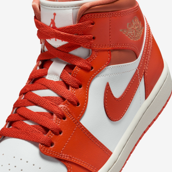 Giay Nike Air Jordan 1 Mid 'Cosmic Clay' BQ6472-108