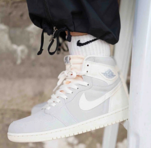 Giay Nike Air Jordan 1 Retro High OG 'Craft' FD8636-011