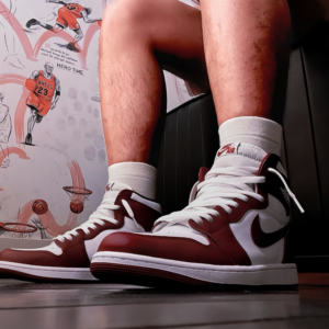 Giay Nike Air Jordan 1 Retro High OG GS 'Red' FD1437-160