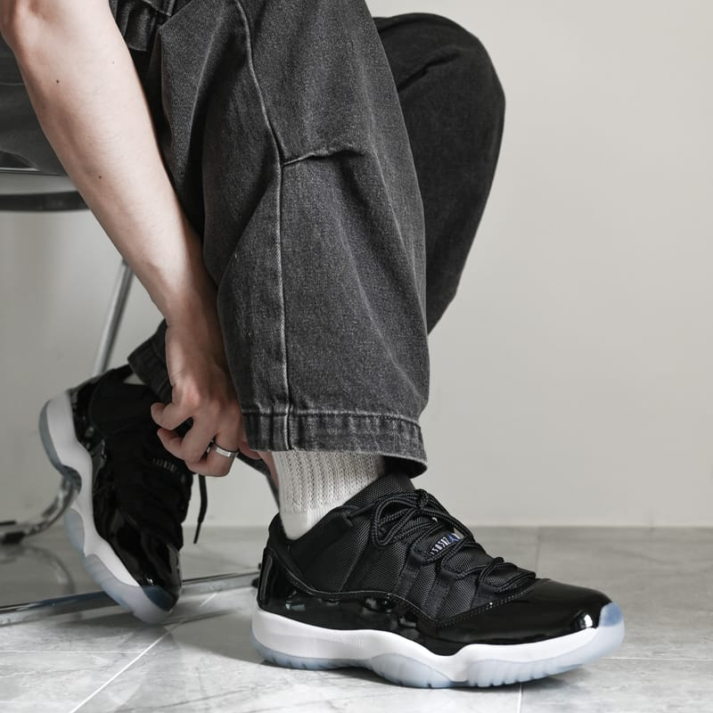 jordan 11 barons on feet