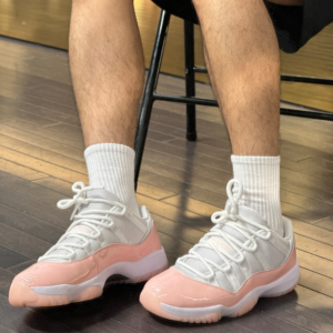 Giay Nike Air Jordan 11 Retro Low 'Legend Pink' AH7860-160