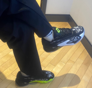 Giay Nike Air Jordan Luka 2 'Black Volt' DX8733-017