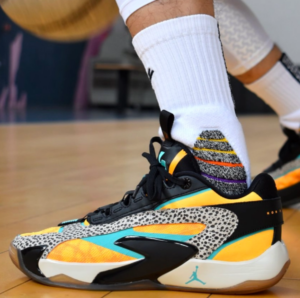 Giay Nike Air Jordan Luka 2 'The Pitch' FQ9044-800