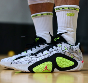 Giay Nike Air Jordan Tatum 2 'Momma's Boy' FZ8824-100