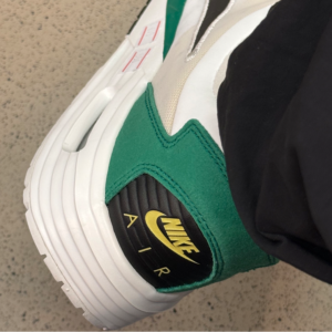 Giay Nike Air Max Solo 'Summit White Malachite' DX3666-102