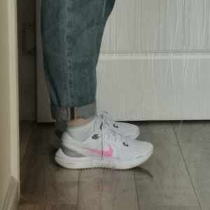 Giay Nike Air Zoom Vomero 16 'White Pink Aqua' DA7698-104