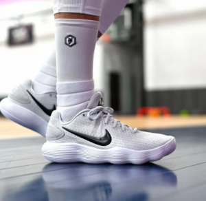 Giay Nike Hyperdunk 2017 Low 'White Black' 897663-100