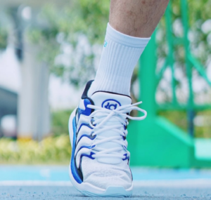 Giay Nike KD17 EP 'White Game Royal' FJ9488-100