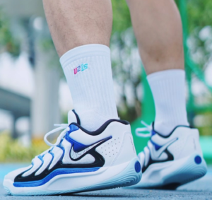 Giay Nike KD17 EP 'White Game Royal' FJ9488-100