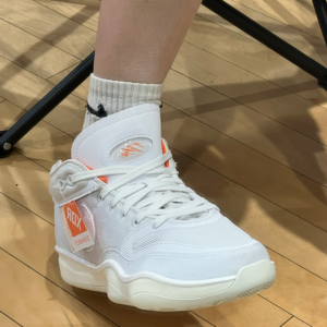 Giay Nike Plain Logo Sneakers 'White' DJ9404-104