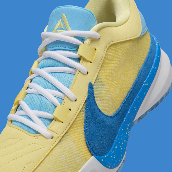 Giay Nike Zoom Freak 5 'Through My Eyes' DX4985-700