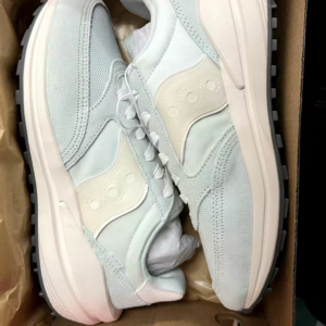 Giay Saucony Jazz Renew S79040-9