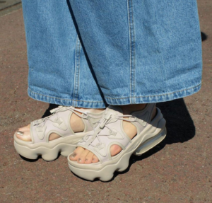 Dep Nike Air Max Koko 'Cream' HF4265-299