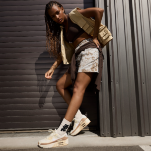 Giay Nike Air Max 90 LV8 'Since 72' HF4302-133