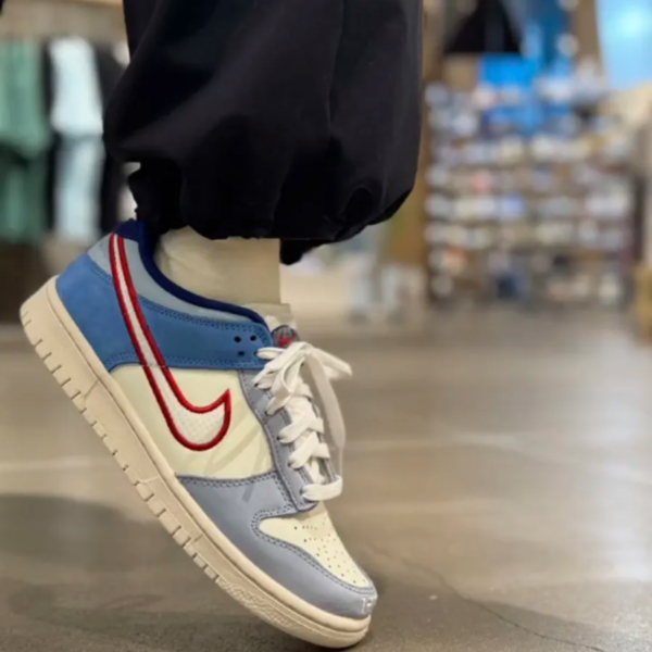 Giay Nike Dunk Low GS 'Red Mesh' HF5742-111