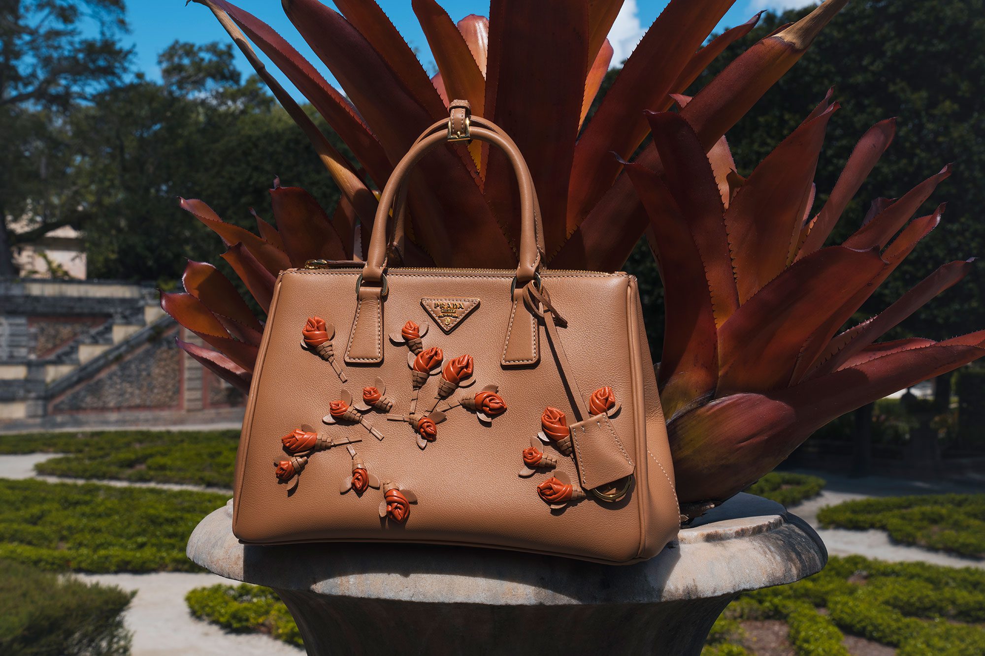 Hinh anh 6: Kham pha cach tai tao tui Prada Galleria co dien cho nam 2024