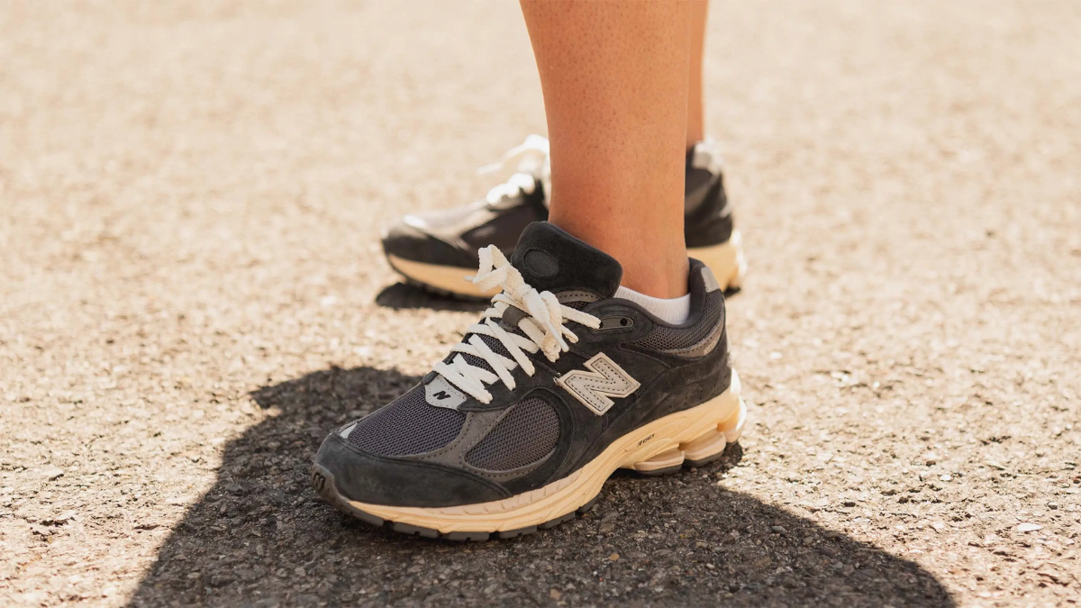 Hinh anh 4: Bi kip chon size giay New Balance 2002R hoan hao cho doi chan