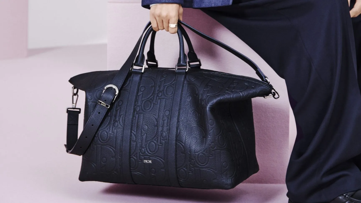 Kim Jones nâng tầm thời trang nam Dior với phụ kiện Dior Gravity Hinh anh 4: Kim Jones nang tam thoi trang nam Dior voi phu kien Dior Gravity