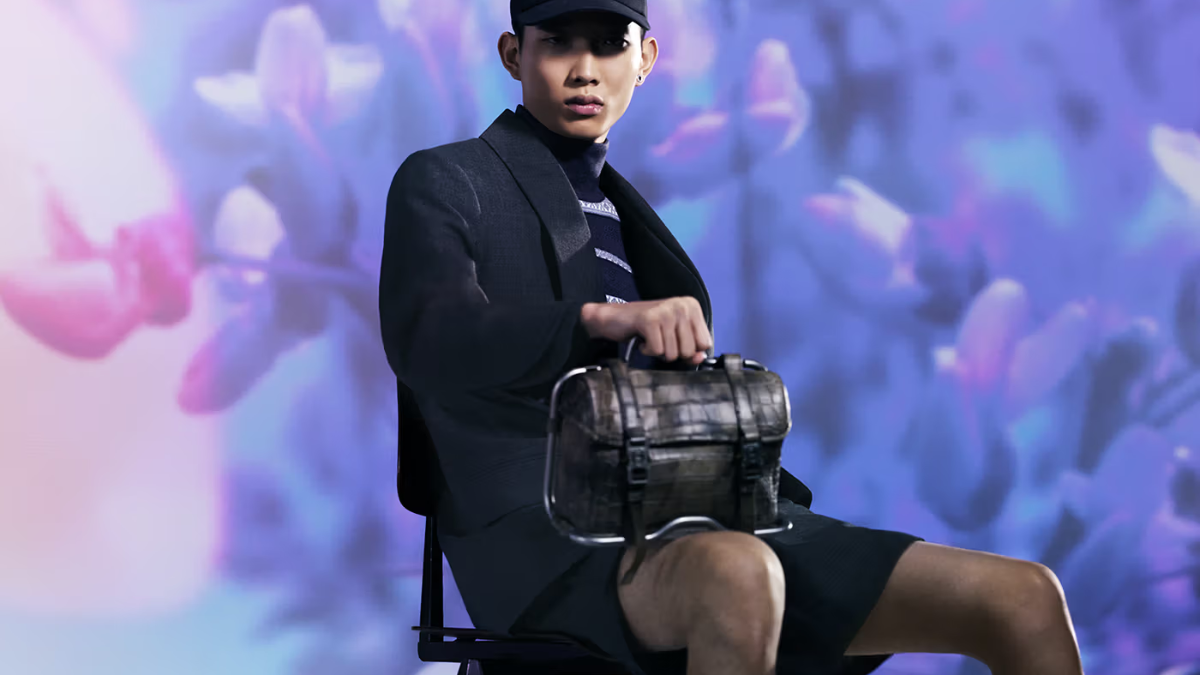 Kim Jones nâng tầm thời trang nam Dior với phụ kiện Dior Gravity Hinh anh 1: Kim Jones nang tam thoi trang nam Dior voi phu kien Dior Gravity