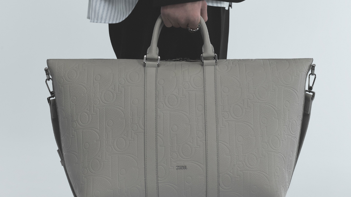 Kim Jones nâng tầm thời trang nam Dior với phụ kiện Dior Gravity Hinh anh 8: Kim Jones nang tam thoi trang nam Dior voi phu kien Dior Gravity