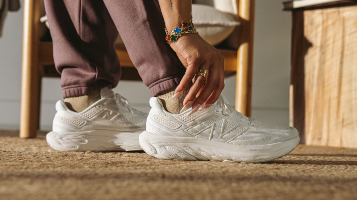 Hinh anh 2: Di san New Balance: 574, 327, va 9060 mang hoi huong tuong lai