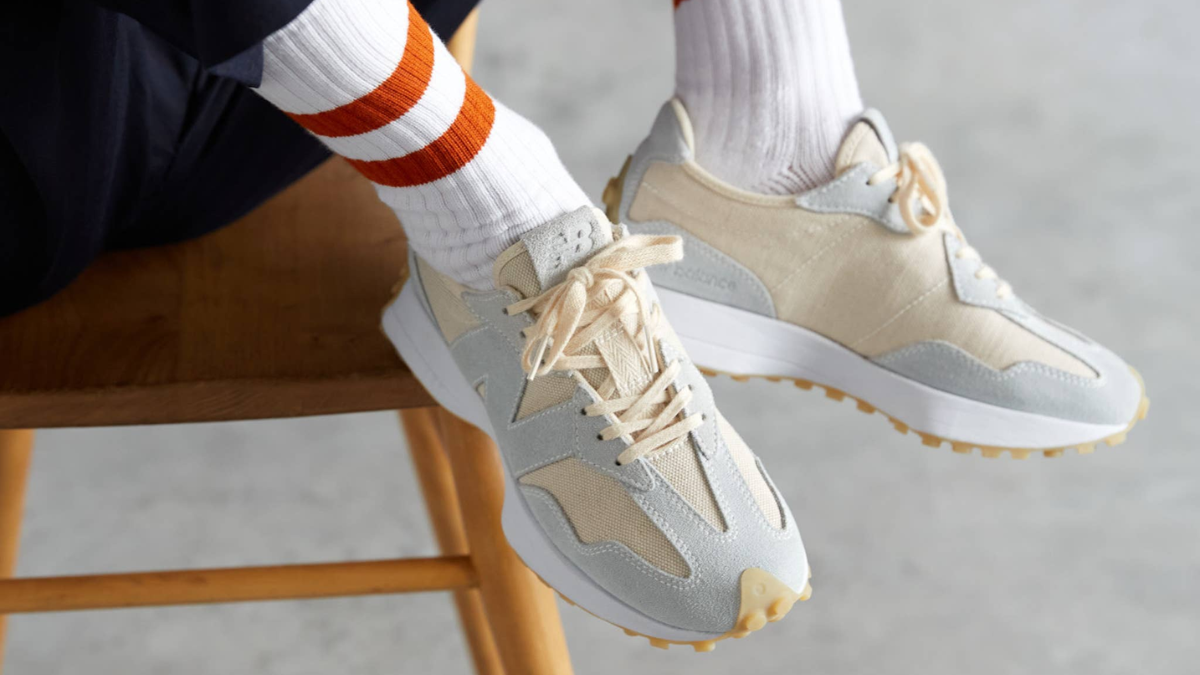 Hinh anh 6: Di san New Balance: 574, 327, va 9060 mang hoi huong tuong lai