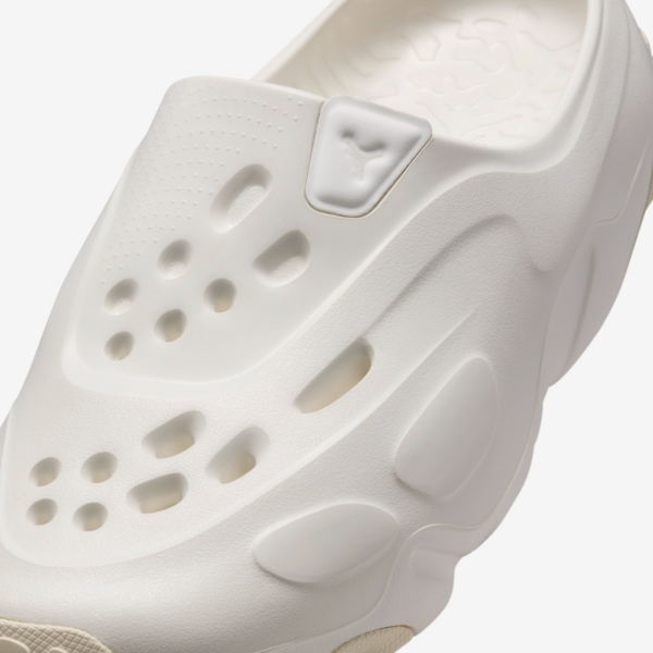 Dep Nike Air Jordan Roam Slide 'Sail' FQ0227-100