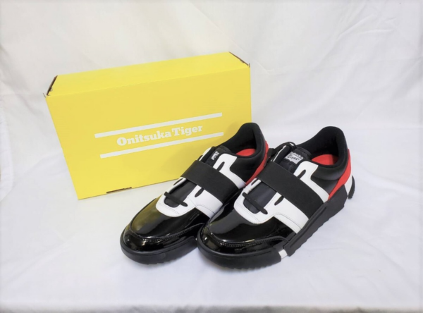 Giay Onitsuka Tiger D-Trainer 'Black Classic Red' 1183A581-001