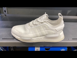 Giay Adidas NMD_V3 'Triple White' GX9586