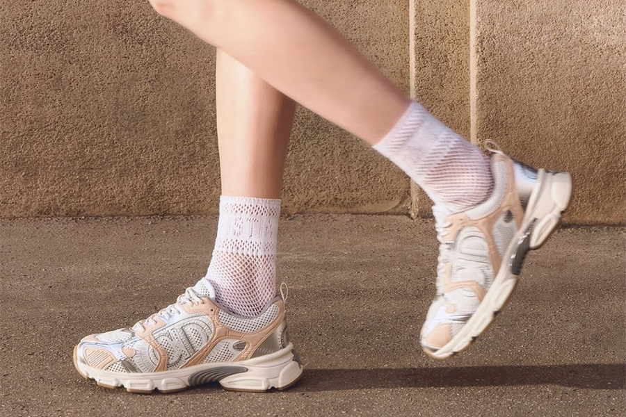 Dior ra mắt giày sneaker Chrono: Nơi di sản gặp gỡ công nghệ cao Hinh anh 5: Dior ra mat giay sneaker Chrono: Noi di san gap go cong nghe cao