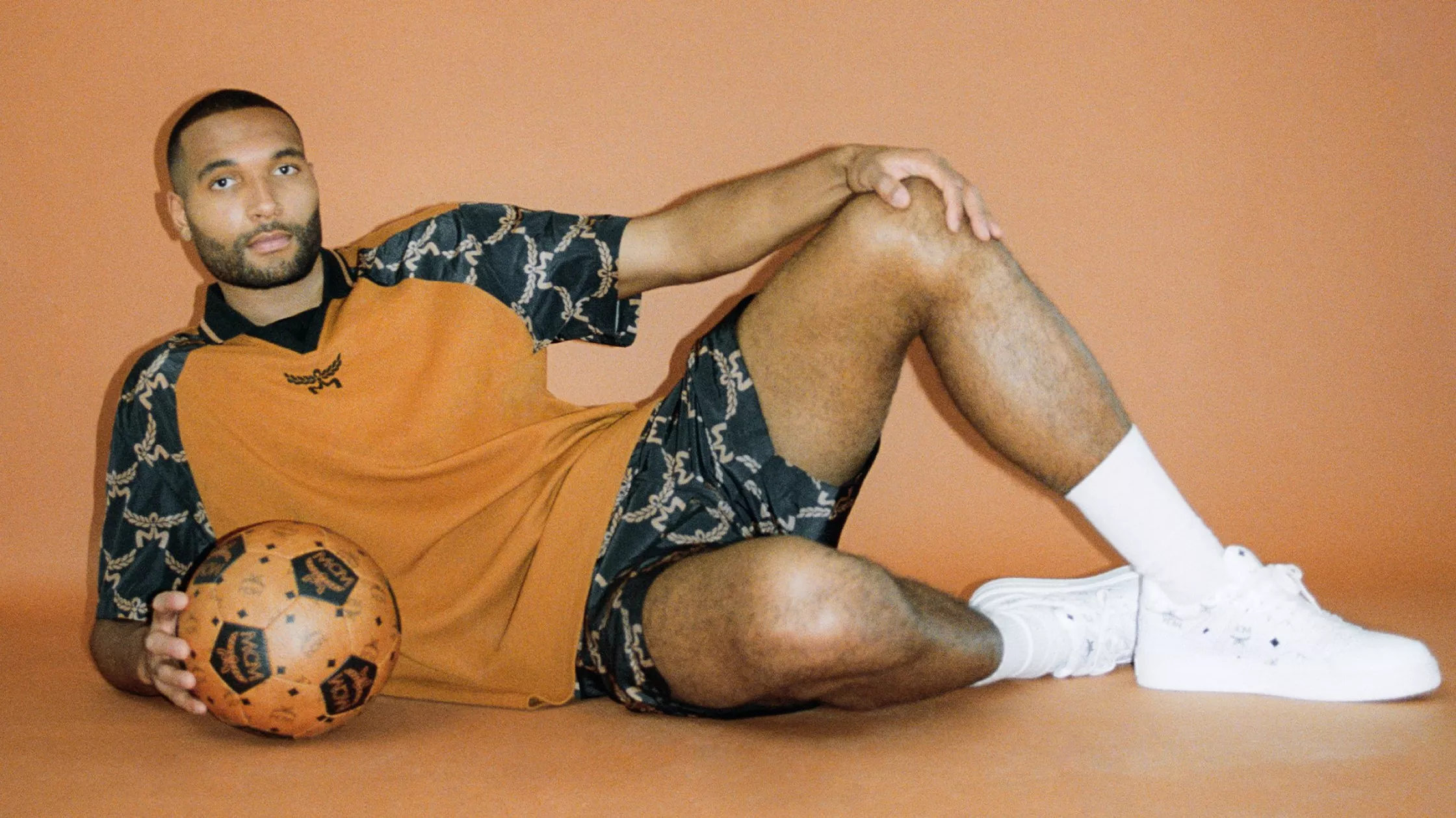 Hinh anh 1: BST Euro 2024 cung MCM Maverick Jonathan Tah