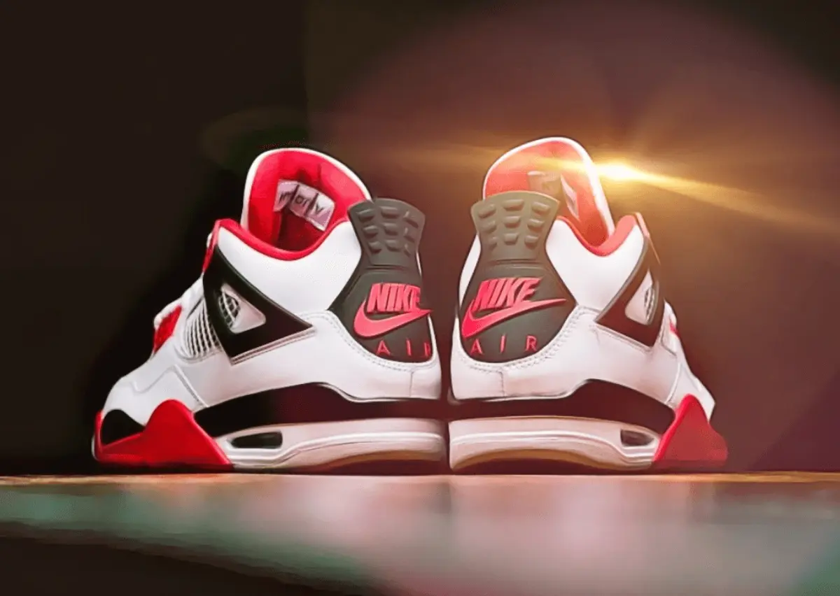 Nike Air Jordan 4: Bieu tuong bat hu cua the thao va thoi trang