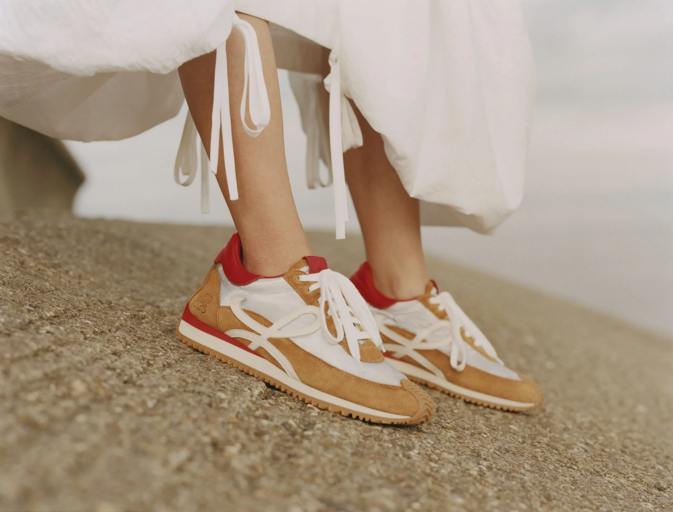 7 đôi giày Sneaker mùa hè tốt nhất năm 2024 Hinh anh 1: 7 doi giay Sneaker mua he tot nhat nam 2024