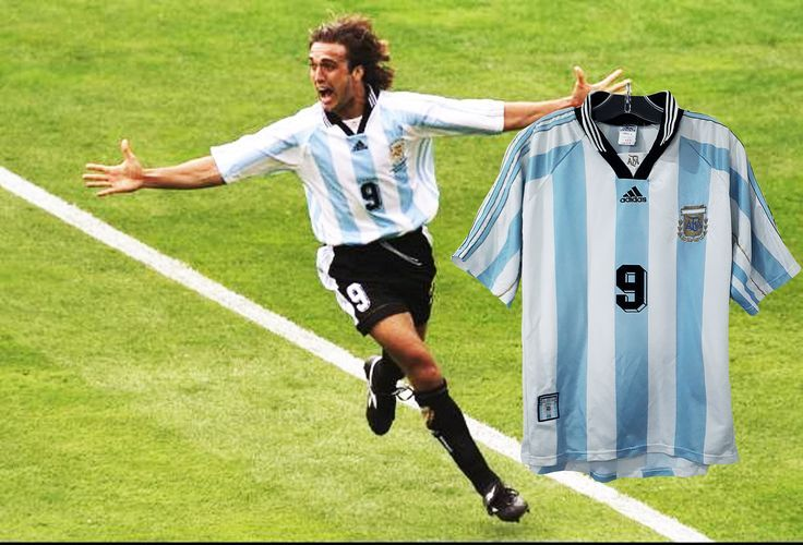 Những chiếc áo đấu bóng 90s đẹp nhất mọi thời đại (Phần 1) Hinh anh 4: Nhung chiec ao dau bong 90s dep nhat moi thoi dai (Phan 1)