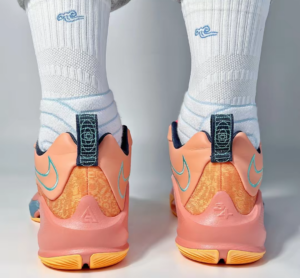 Giay Nike Zoom Freak 3 EP 'Stay Freaky' DA0695-600