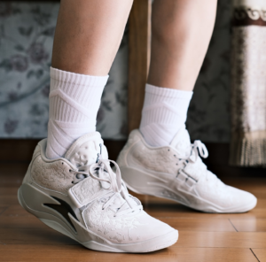 Giay Nike Air Jordan Zion 3 SE 'Light Bone' FN1714-040