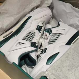 Giay Nike Air Jordan 4 Retro 'Oxidized Green' FQ8138-103