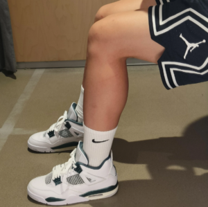 Giay Nike Air Jordan 4 Retro 'Oxidized Green' FQ8138-103