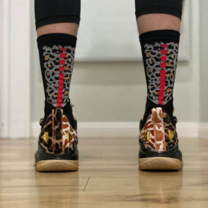 Giay Anta Kyrie Irving x Shock Wave 5 Pro 'Feline' 112411111-3