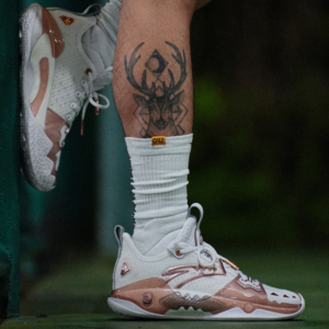 Giay Anta Kyrie Irving x Shock Wave 5 Pro 'Finals' 112331111-3