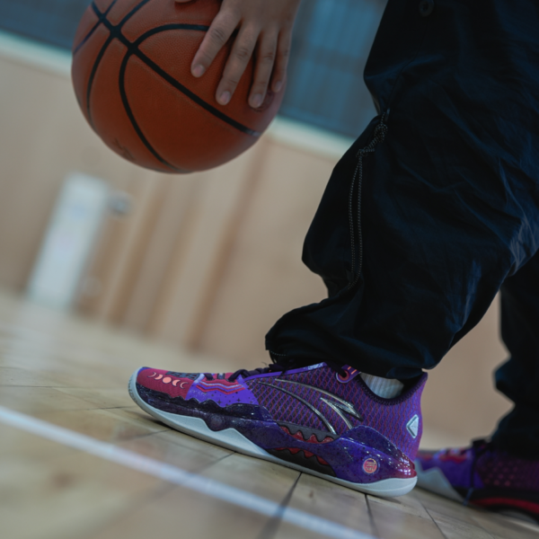Giay Anta Kyrie Irving x Shock Wave 5 Pro 'Moon' 112411111S-1