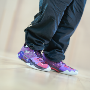 Giay Anta Kyrie Irving x Shock Wave 5 Pro 'Moon' 112411111S-1