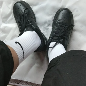 Giay Nike Air Force 1 Low GS Cut Out 'Black Grey' FQ2413-001