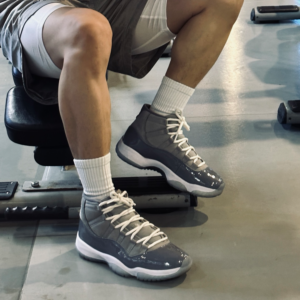 Giay Nike Air Jordan 11 CMFT Low 'Cool Grey' DN4180-012