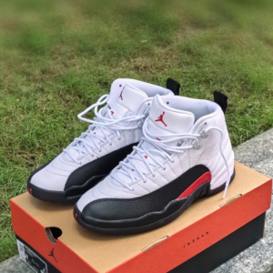 Giay Nike Air Jordan 12 Retro 'Taxi Flip' CT8013-162
