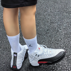 Giay Nike Air Jordan 12 Retro 'Taxi Flip' CT8013-162