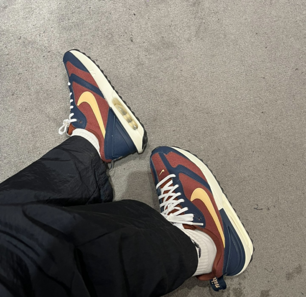Giay Nike Air Max Dawn 'Dark Pony Obsidian' DX5655-200