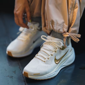 Giay Nike Air Zoom Pegasus 41 'Light Metallic Gold' FD2723-005