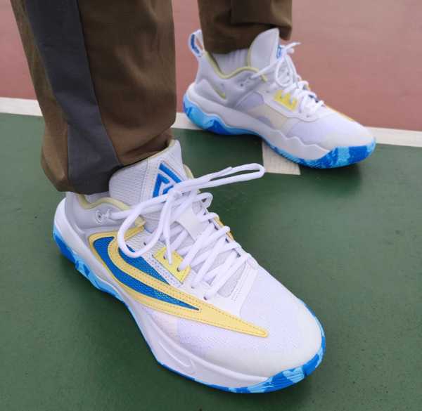 Giay Nike Giannis Immortality 3 EP 'White Light Photo Blue' DZ7534-101